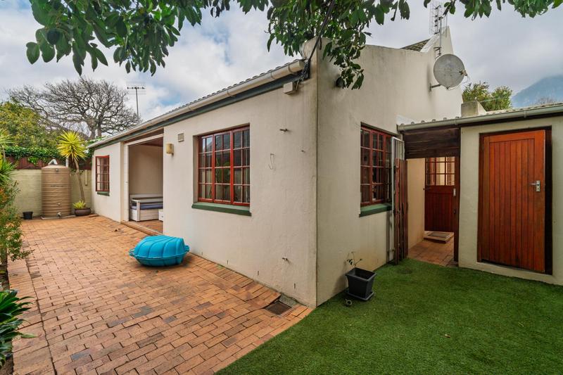3 Bedroom Property for Sale in Rondebosch Western Cape